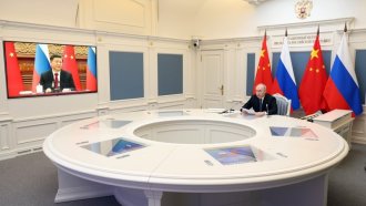Путин покани Си Дзинпин в Москва напролет