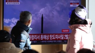 Северна Корея отново проведе изпитание с балистични ракети