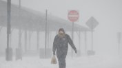 Зимната буря в САЩ остави стотици хиляди без ток, десетки са загинали