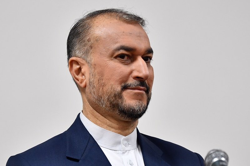 Хосейн Амир Абдолахиан, външен министър на Иран. ЕПА/БГНЕС