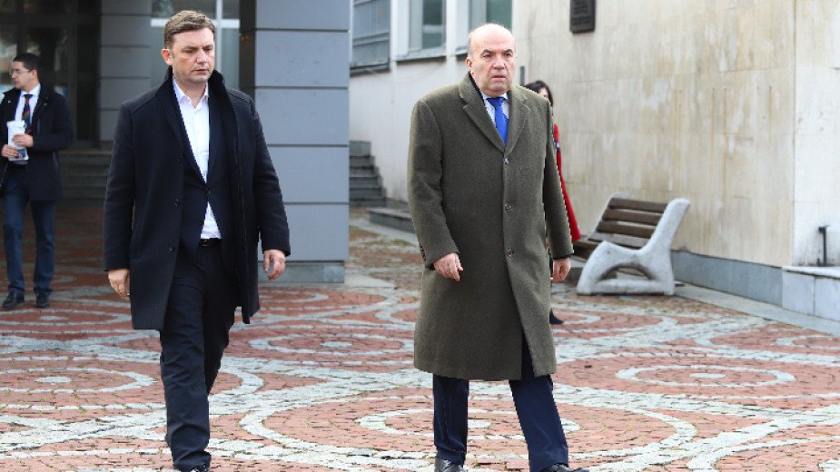  Министрите на външните работи на РСМ и на България Буяр Османи и Николай Милков във ВМА, 22 януари 2023. Снимка: БГНЕС