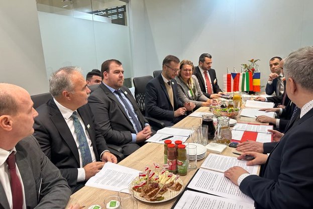 Министър Явор Гечев на срещата с колегите в Берлин