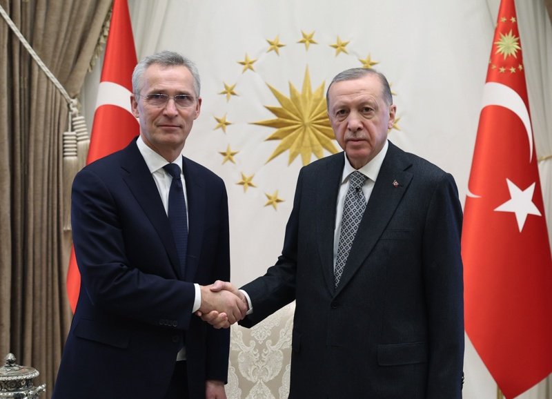 Йенс Столтенберг и турският президент Ердоган, Сн. ЕПА/БГНЕС