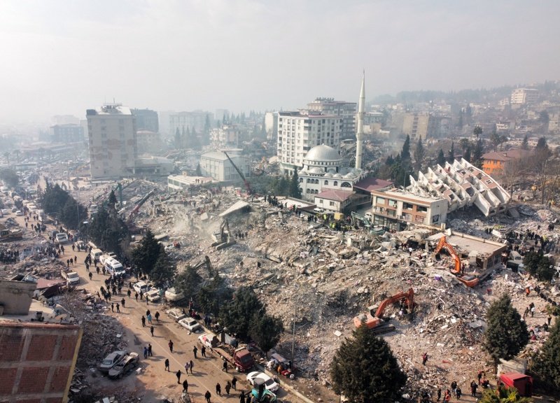 Турция: Бедствие заради некачествено строителство, а не от земетресение