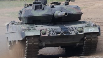 Украйна ще има логистични проблеми с новите западни танкове