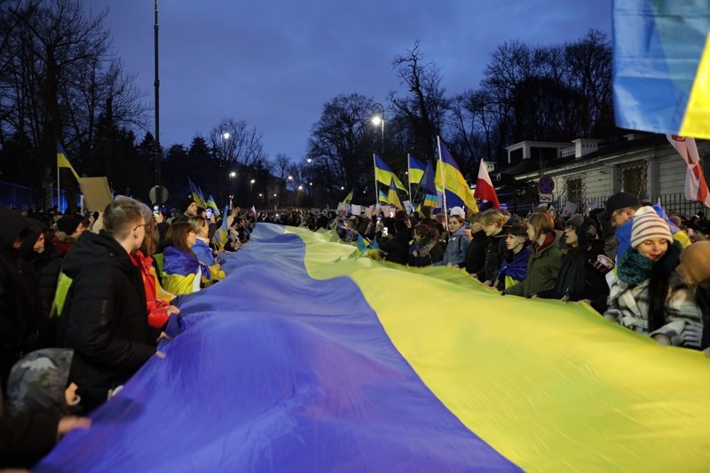 Демонстрации в цяла Европа в подкрепа на Украйна навръх първата годишнина от руската инвазия
