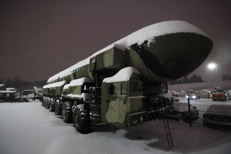 Ракета-носител на руски стратегически балистични ракети "Топол". Снимка ЕПА/БГНЕС