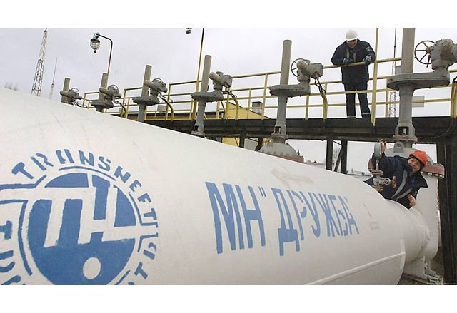 Русия спря доставките на петрол за Полша по тръбопровода "Дружба"