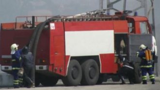 Запалени гуми обгазиха квартал в Бургас