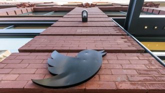 Нови съкращения в Twitter