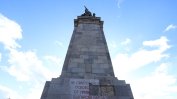 БСП-София иска да възстанови счупения надпис на Паметника на Съветската армия