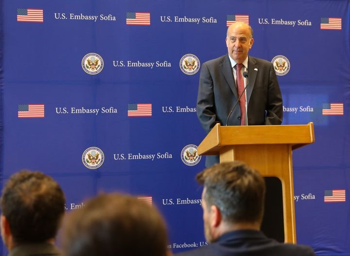 Кенет Мертен, посолство на САЩ в България 