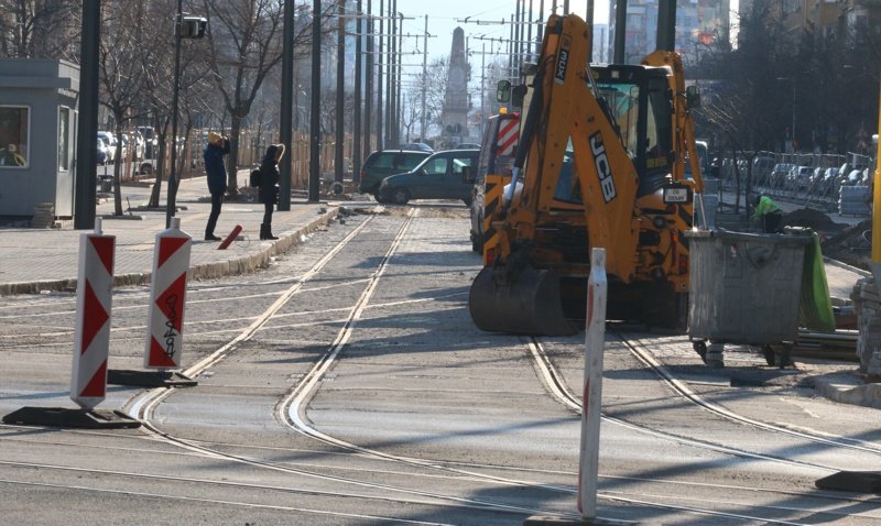 Ремонтът на трамвай 5 започна през април 2021 г. и според първоначалния график вече трябваше да е приключил. Сн. БГНЕС, архив