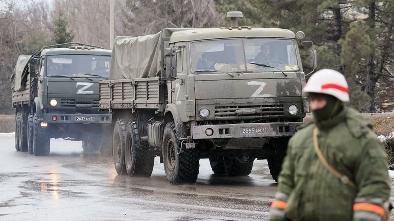Русия изтегля техника от Крим в навечерието на настъплението на Украйна