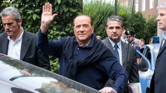 Силвио Берлускони е приет в интензивно отделение