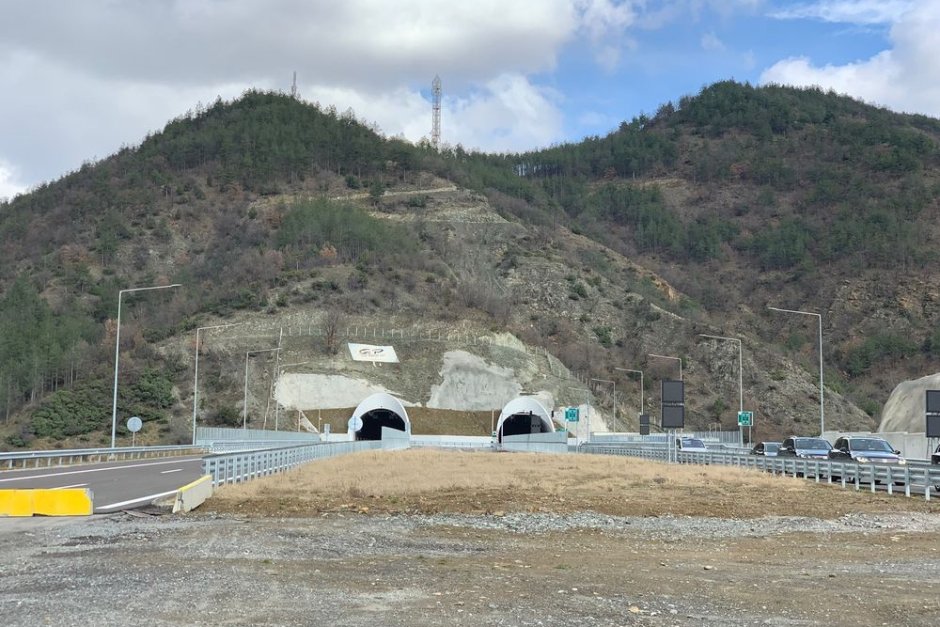 Шишков обеща да отвори тунел "Железница" до средата на лятото