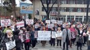Спорът за управлението на болницата във Велинград отново разпали протести