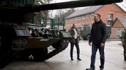 Германските танкове Leopard пристигнаха в Украйна