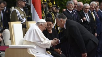 От Будапеща папата предупреди, че национализмът в Европа се засилва