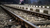 Товарен влак дерайлира в Русия след взрив