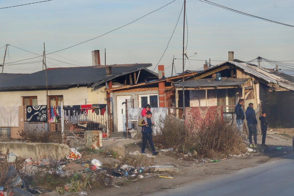 Започва нов проект за подобряване жилищните условия на ромите