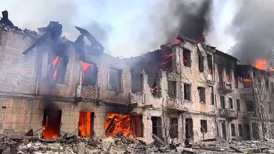 Русия удари с ракети болница в Днепър