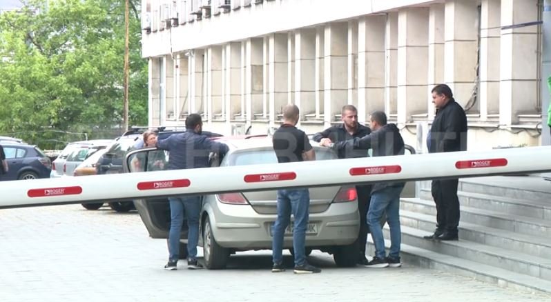 Задържането на Кристиян Христов пред БТА в сряда Снимка: бТВ