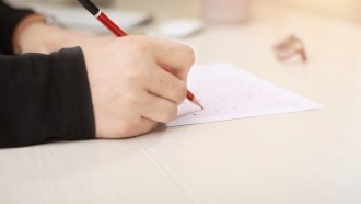 Добър 3.93 е средният резултат от матурата по български