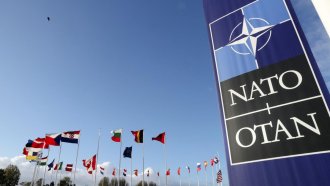 Лондон търси подкрепа в САЩ за кандидатурата на Бен Уолъс за шеф на НАТО