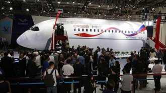 Китай изключи Русия от съвместния проекта за самолет, който да конкурира западните