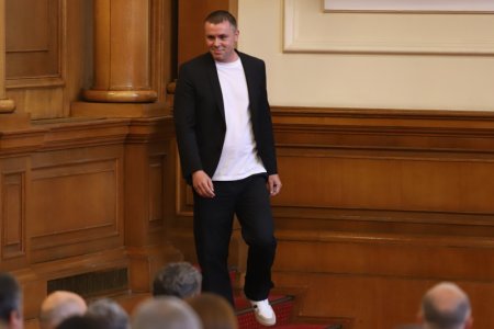 Ицо Хазарта: Чували ли сте записи на Делян Пеевски? 3 https://netnews.bg/wp-content/uploads/2023/05/d0b8d186d0be-d185d0b0d0b7d0b0d180d182d0b0-d187d183d0b2d0b0d0bbd0b8-d0bbd0b8-d181d182d0b5-d0b7d0b0d0bfd0b8d181d0b8-d0bdd0b0-d0b4d0b5d0bb.jpg medium 804650769ee2787c13c0e335686b6402 https://netnews.bg/wp-content/uploads/2023/05/d0b8d186d0be-d185d0b0d0b7d0b0d180d182d0b0-d187d183d0b2d0b0d0bbd0b8-d0bbd0b8-d181d182d0b5-d0b7d0b0d0bfd0b8d181d0b8-d0bdd0b0-d0b4d0b5d0bb.jpg