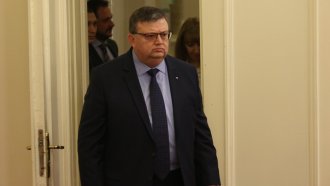 Цацаров: Петков се коалира с Борисов, но важното е, че промяната продължава