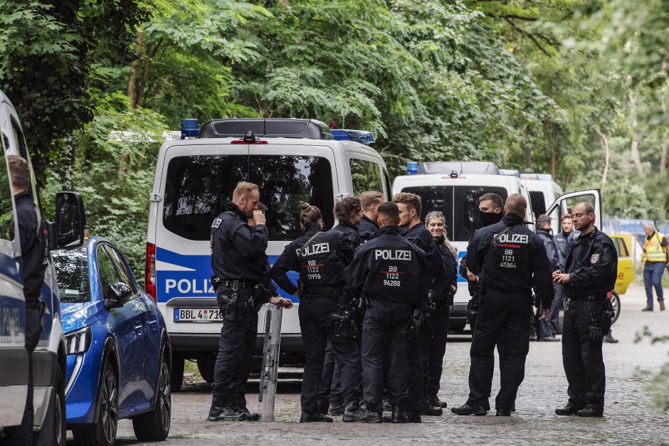 Полицаи издирват скитащото животно в Берлин, Сн. ЕПА/БГНЕС