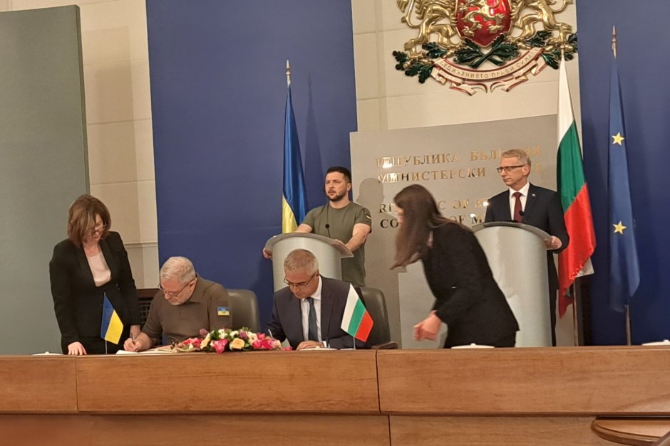 Енергийните министри на България и Украйна подписват споразумението за енергийно сътрудничество, сн. Mediapool