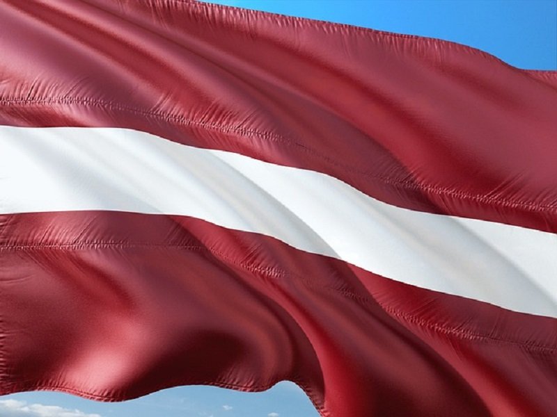 Латвия може да увеличи разходите си за отбрана до 3 процента от БВП