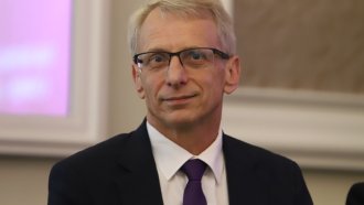 Премиерът: Визитата на Зеленски не е била капан за Радев 3 https://netnews.bg/wp-content/uploads/2023/07/d0bfd180d0b5d0bcd0b8d0b5d180d18ad182-d0b2d0b8d0b7d0b8d182d0b0d182d0b0-d0bdd0b0-d0b7d0b5d0bbd0b5d0bdd181d0bad0b8-d0bdd0b5-d0b5-d0b1d0b8-2.jpg medium 14537d8528a4505bdf6594203b384a1f https://netnews.bg/wp-content/uploads/2023/07/d0bfd180d0b5d0bcd0b8d0b5d180d18ad182-d0b2d0b8d0b7d0b8d182d0b0d182d0b0-d0bdd0b0-d0b7d0b5d0bbd0b5d0bdd181d0bad0b8-d0bdd0b5-d0b5-d0b1d0b8-2.jpg