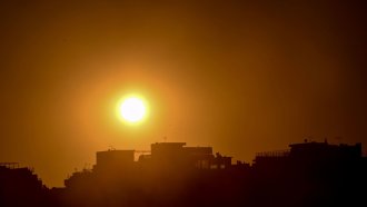 Горещини, наводнения и пожари измъчват Северното полукълбо