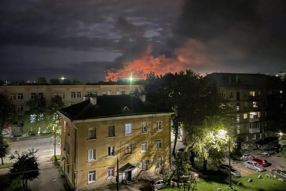 Пожарът на летището в Псков