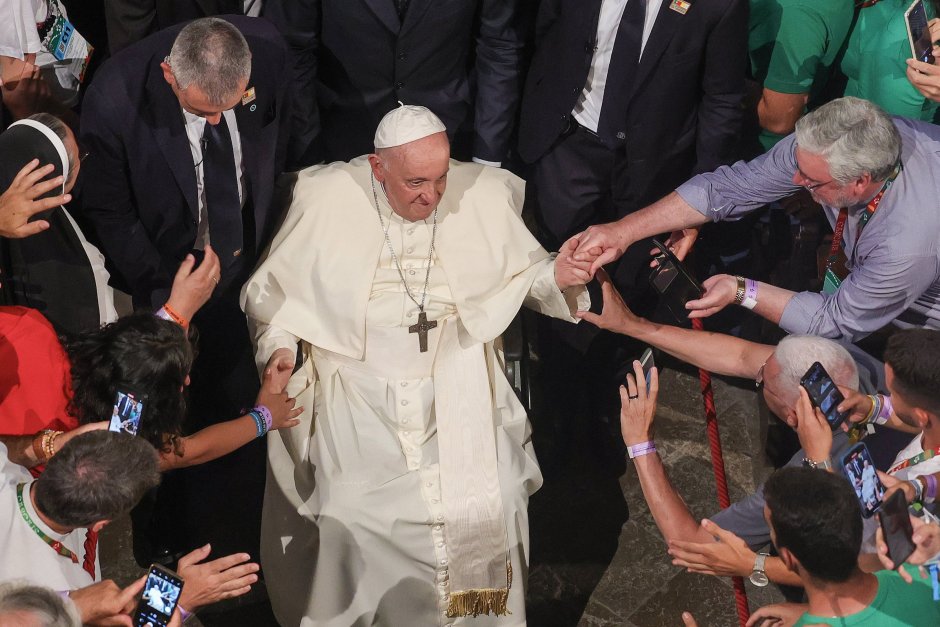 Папа Франциск е на посещение в Лисабон по повод Световните дни на католическата младеж Сн. ЕПА/БГНЕС