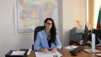 Заместник-министърът на регионалното развитие Ангелина Бонева се надява да няма загуба на евросрества в края на годината Сн. МРРБ