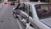 Шофьор блъсна няколко паркирани коли на столичен булевард