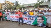 Сблъсъци в Бангладеш между полиция и опозиционни активисти