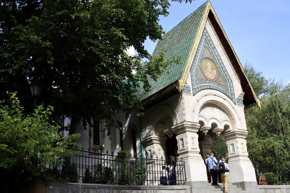 Управляващите търсят престъпление със собствеността на Руската църква