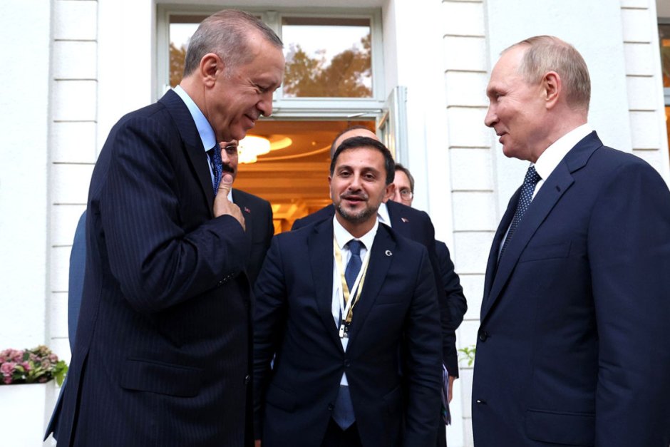 Путин посреща Ердоган в Сочи
