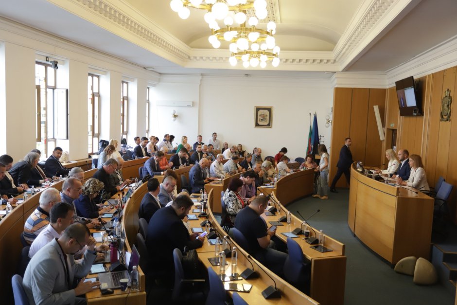 След повече от 3 часа дебати Столичният общински съвет прие бюджета на София за 2023 г. Сн. БГНЕС