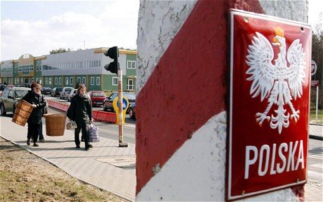 Полша затяга проверките на границата си със Словакия заради мигрантски наплив