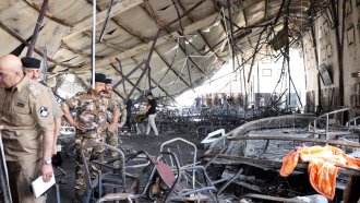 Над 100 сватбари загинаха при пожар в Ирак