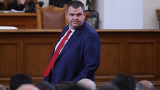 "Възмутеният" Пеевски иска да избира нов съдебен инспекторат
