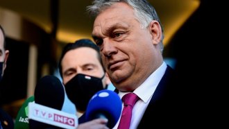 Орбан: Унгария не бърза да ратифицира кандидатурата на Швеция за НАТО