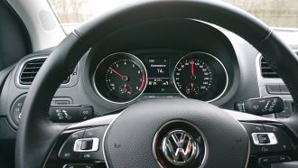 Две деца откраднаха автомобил и катастрофираха